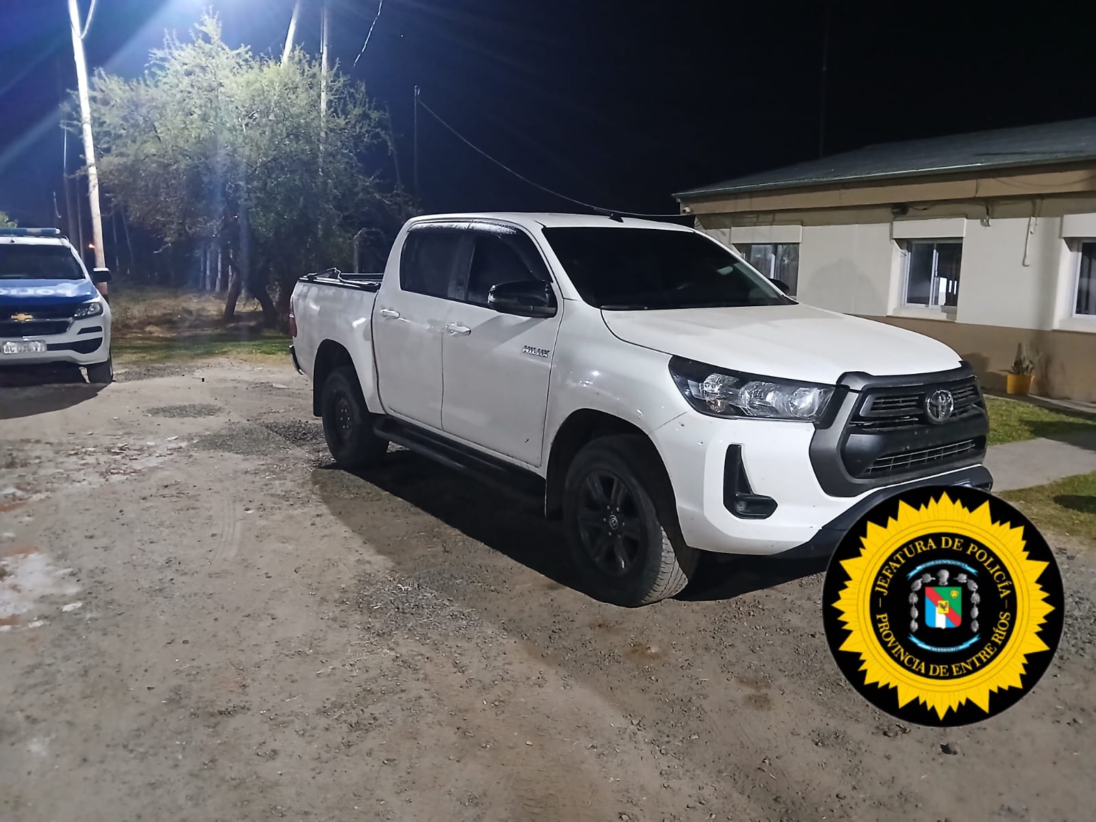 Incautaron armas, cartuchos y una Toyota Hilux